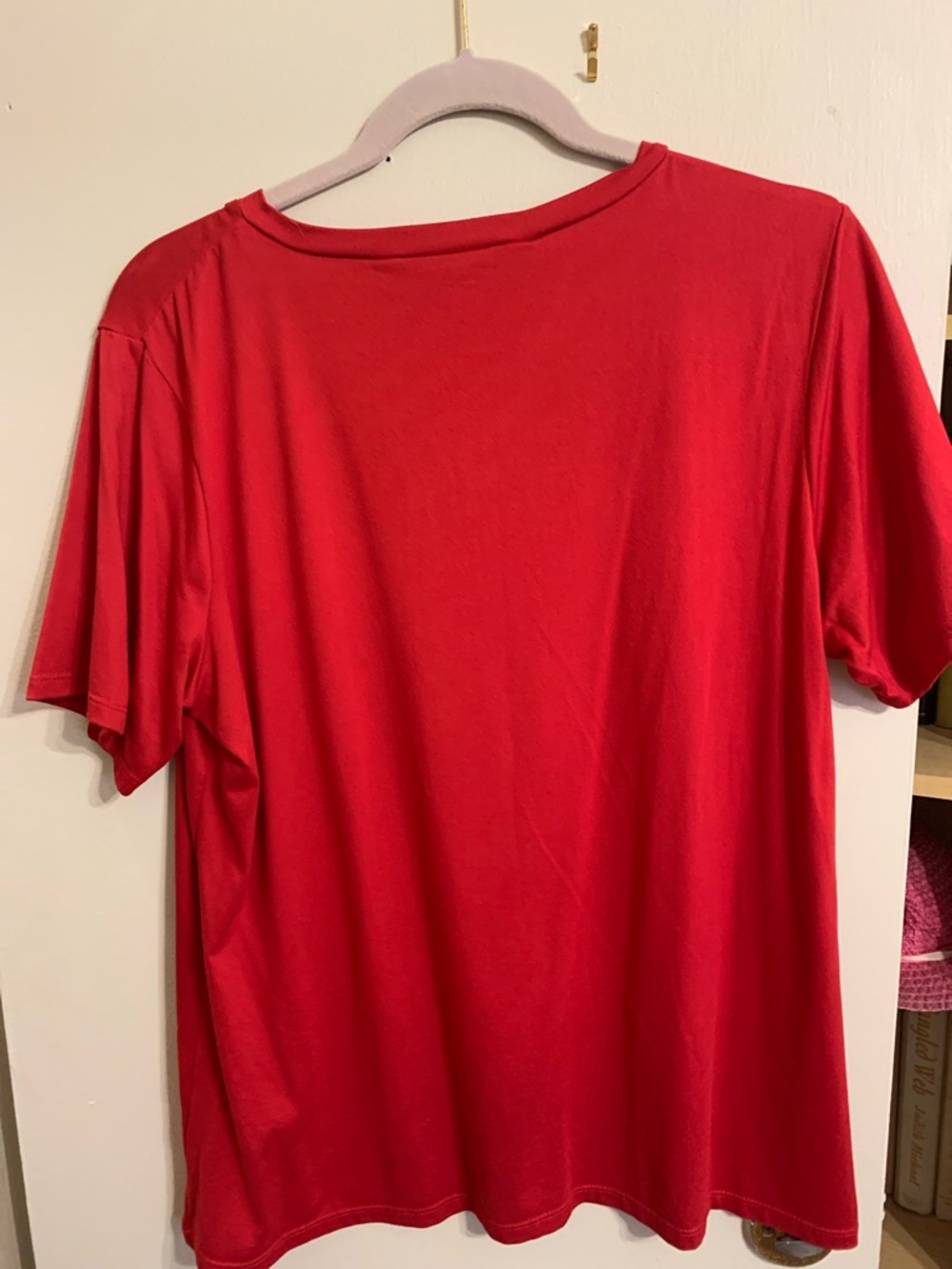 V-Neck Short Sleeve Pocket Tee - Red - Picture 2 of 2
